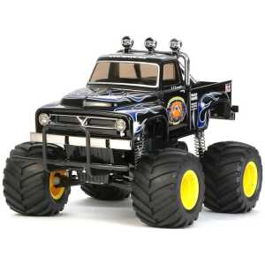 Building More Than a Car: Creating Lasting Memories with Your Child’s First RC Kit 7 RC monster truck with oversized tires for off-road racing and scale realism.