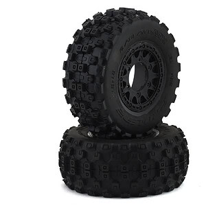 High-traction RC off-road tires for remote control cars, perfect for rugged terrains.