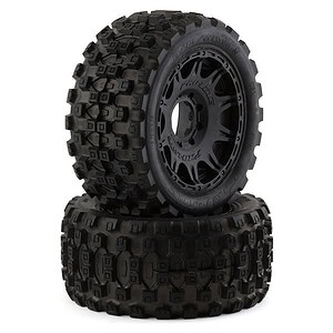Pro-Line 1:6 Badlands MX57 Tire on Raid 8x48 Wheels - Black
