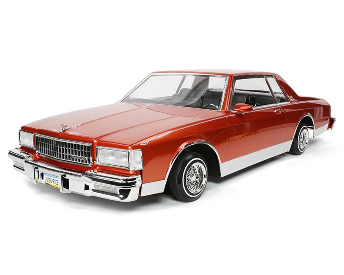RC Car World: The Best RC Cars, Trucks and Drift Cars 8 Vintage red classic car model with chrome details and realistic interior.
